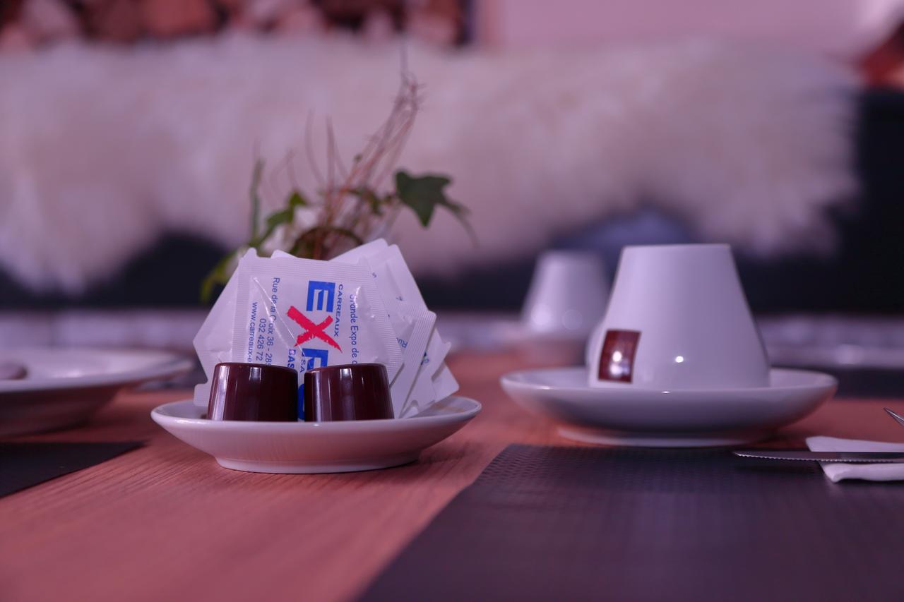 Hotel-Rotisserie La Tour Rouge Делемон Екстер'єр фото